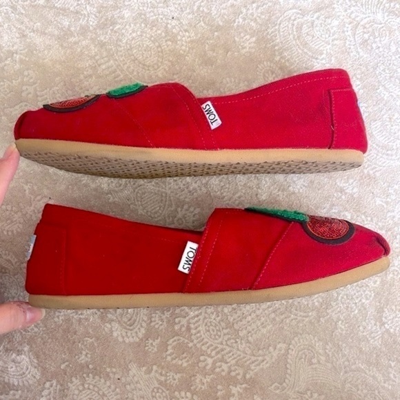 Brand New Toms Custom Cherry Red Sequin Sparkly Casual Slip On Shoes Flats - Picture 11 of 15